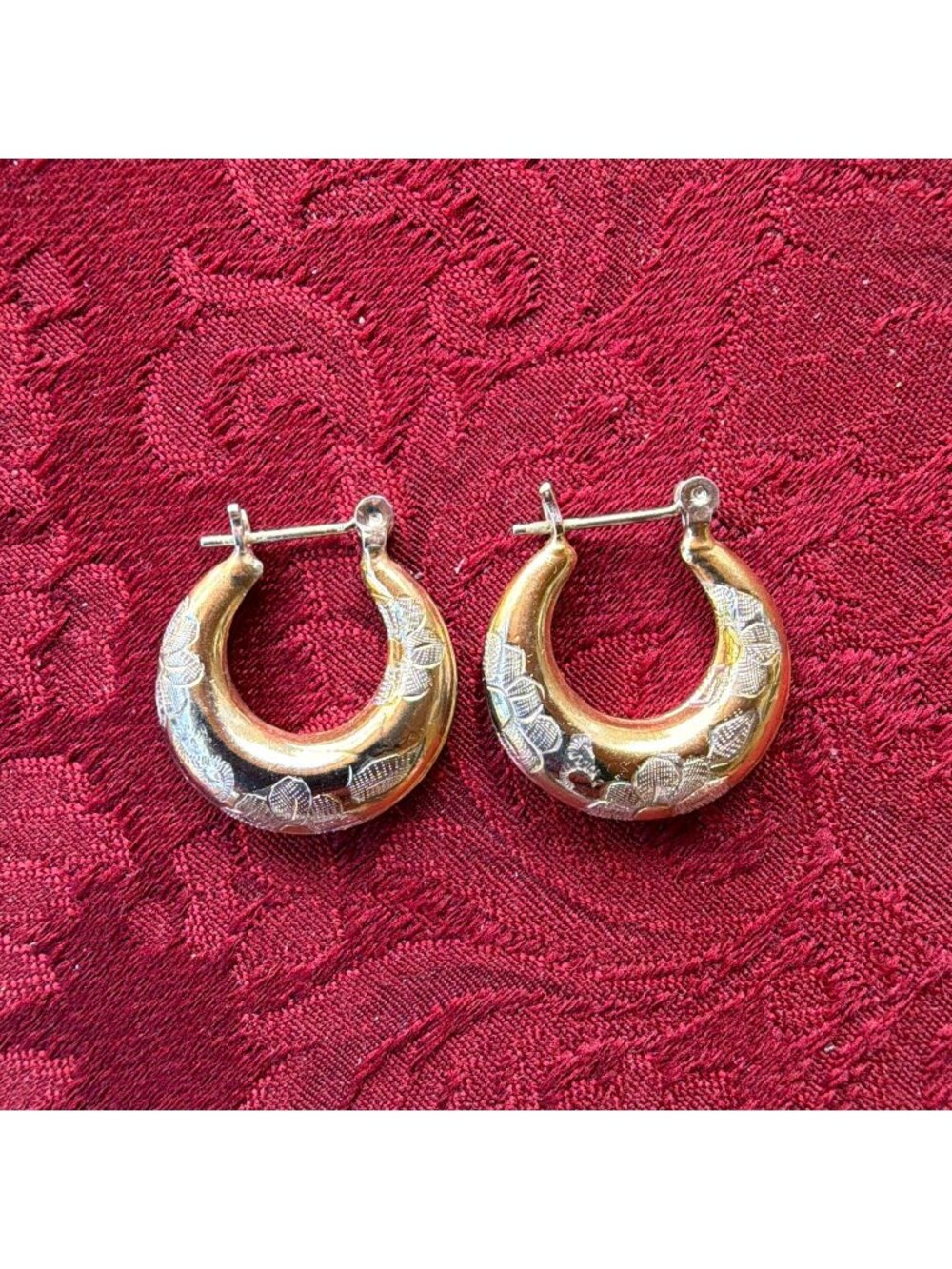 Vintage Sterling Silver Tested 925 Gold Tone Floral Hoop Earrings 1 1/8 In
